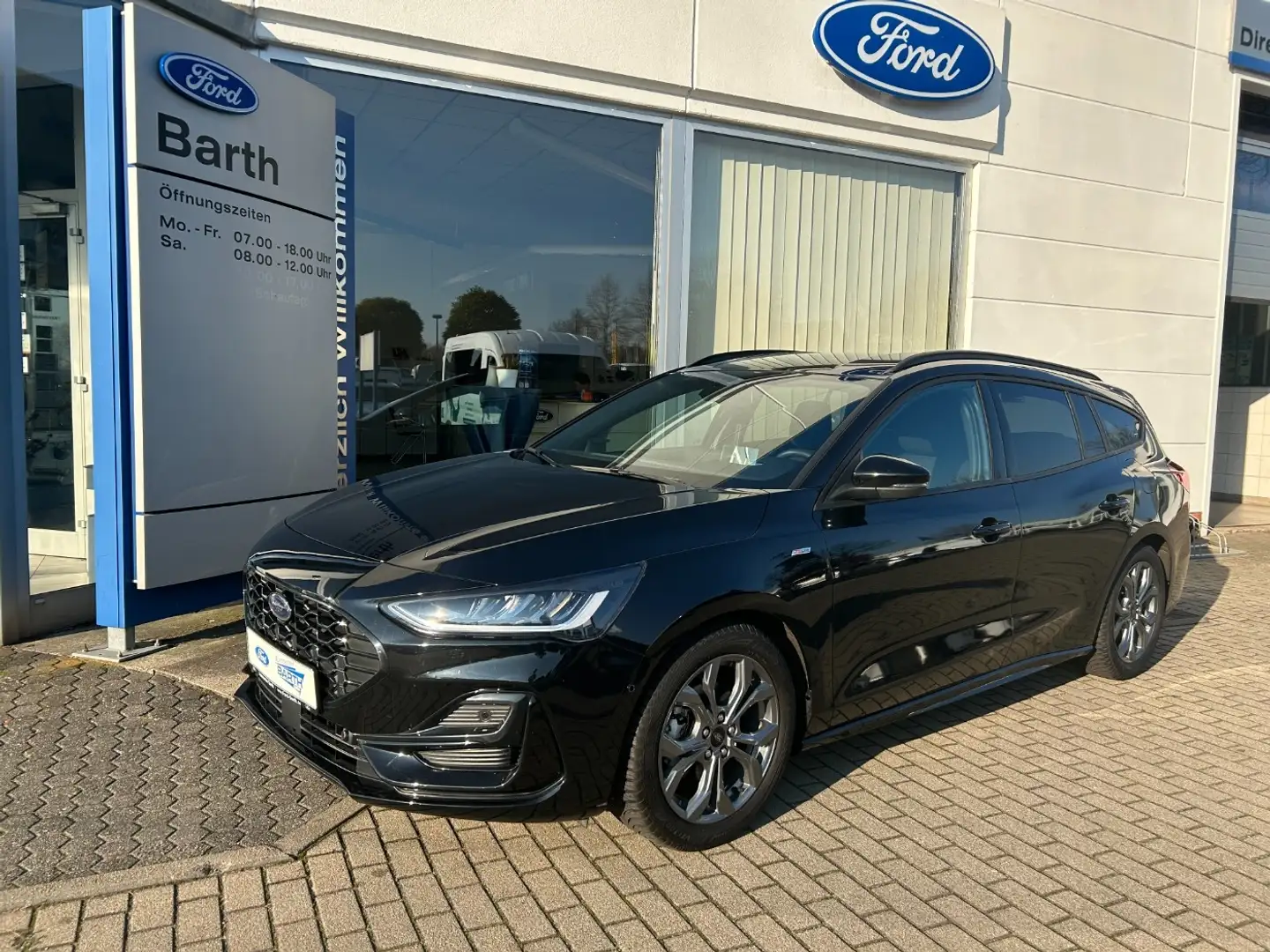 Ford Focus Turnier 1.0 EcoBoost ST-Line 2xKlima ACC Negro - 2