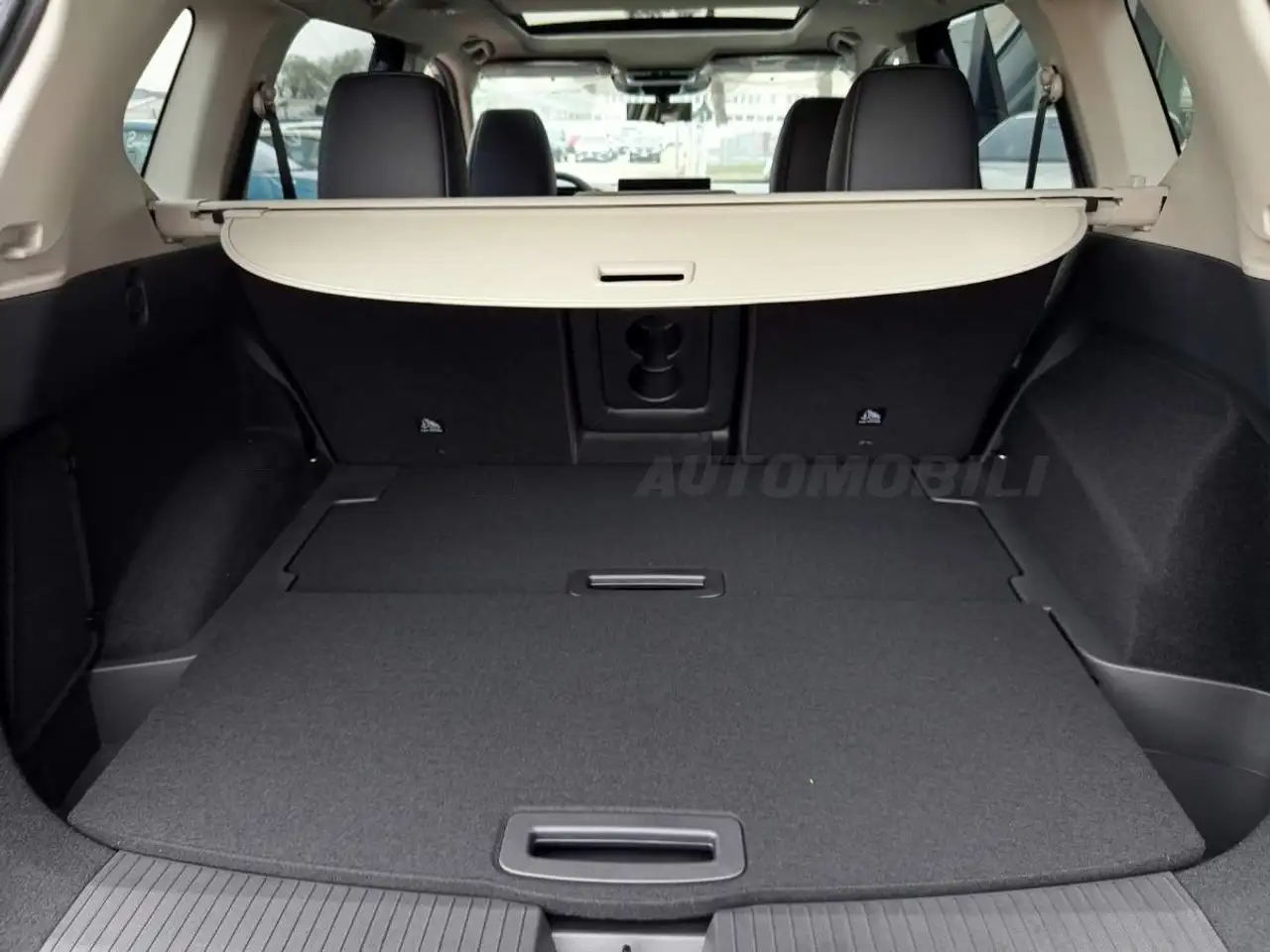 Nissan X-Trail 1.5 e-power Tekna 2wd auto 16