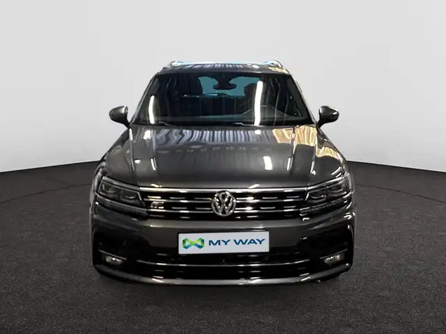Volkswagen Tiguan view 3