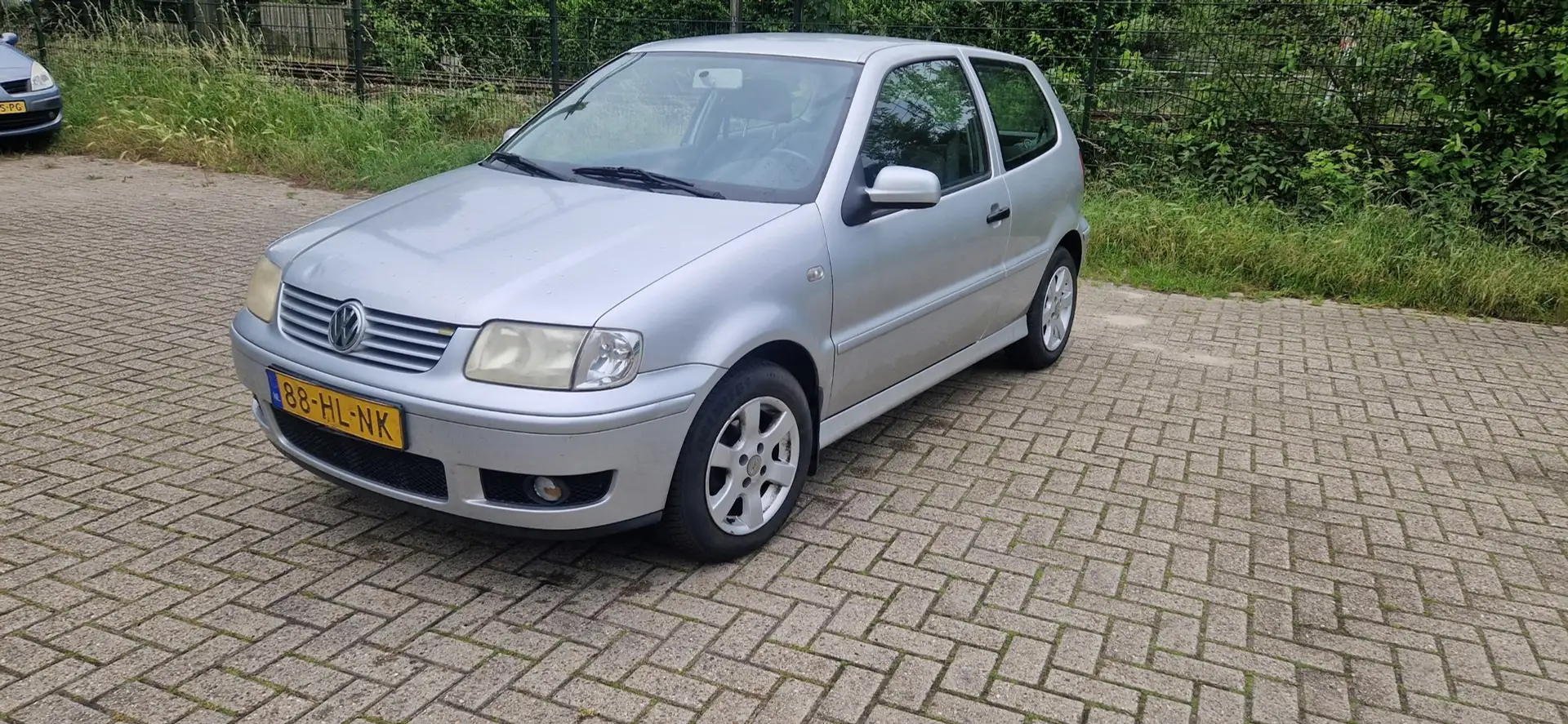 Volkswagen Polo 1.4 Comfortline Grey - 1