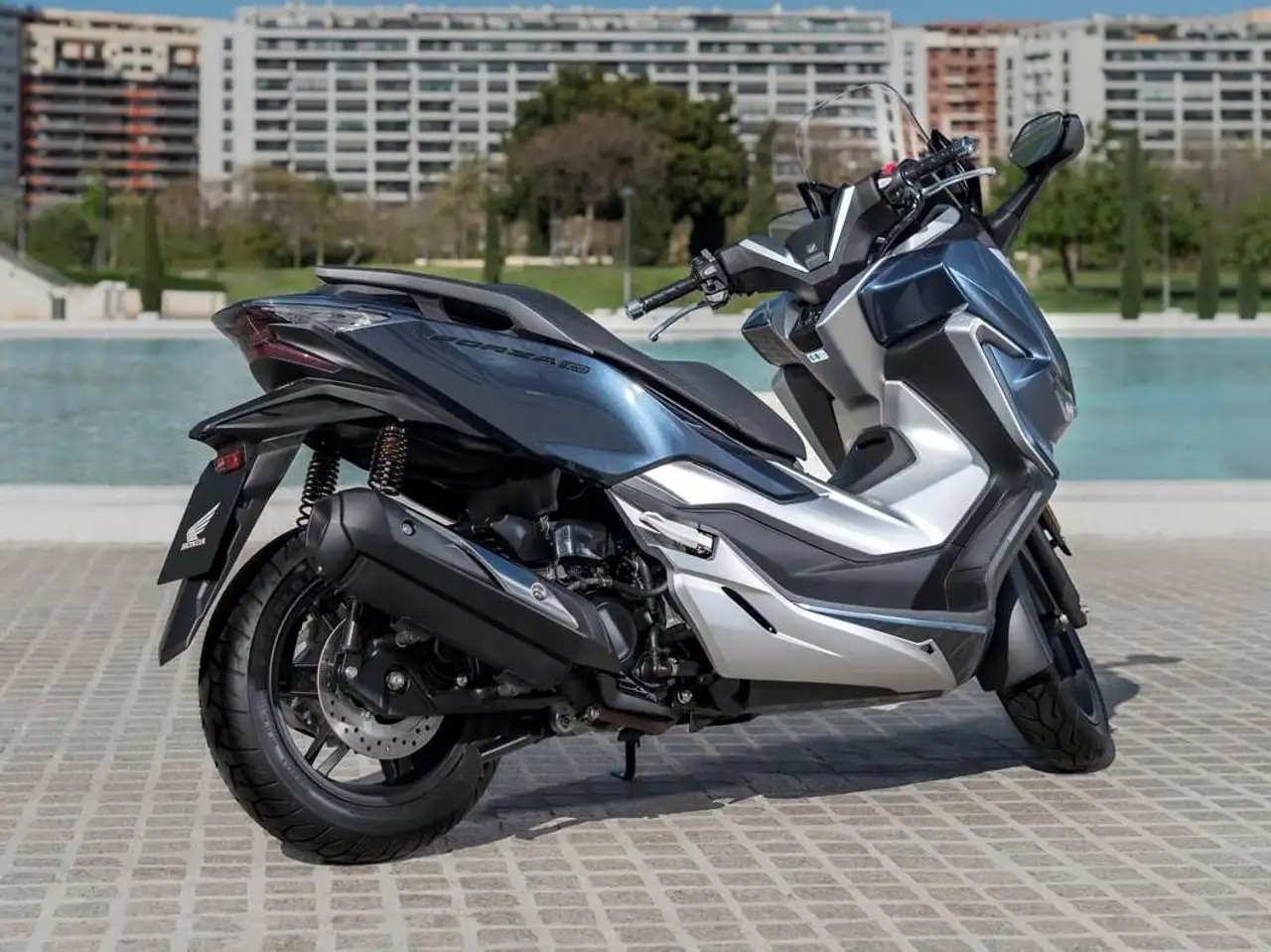Honda Forza 300
