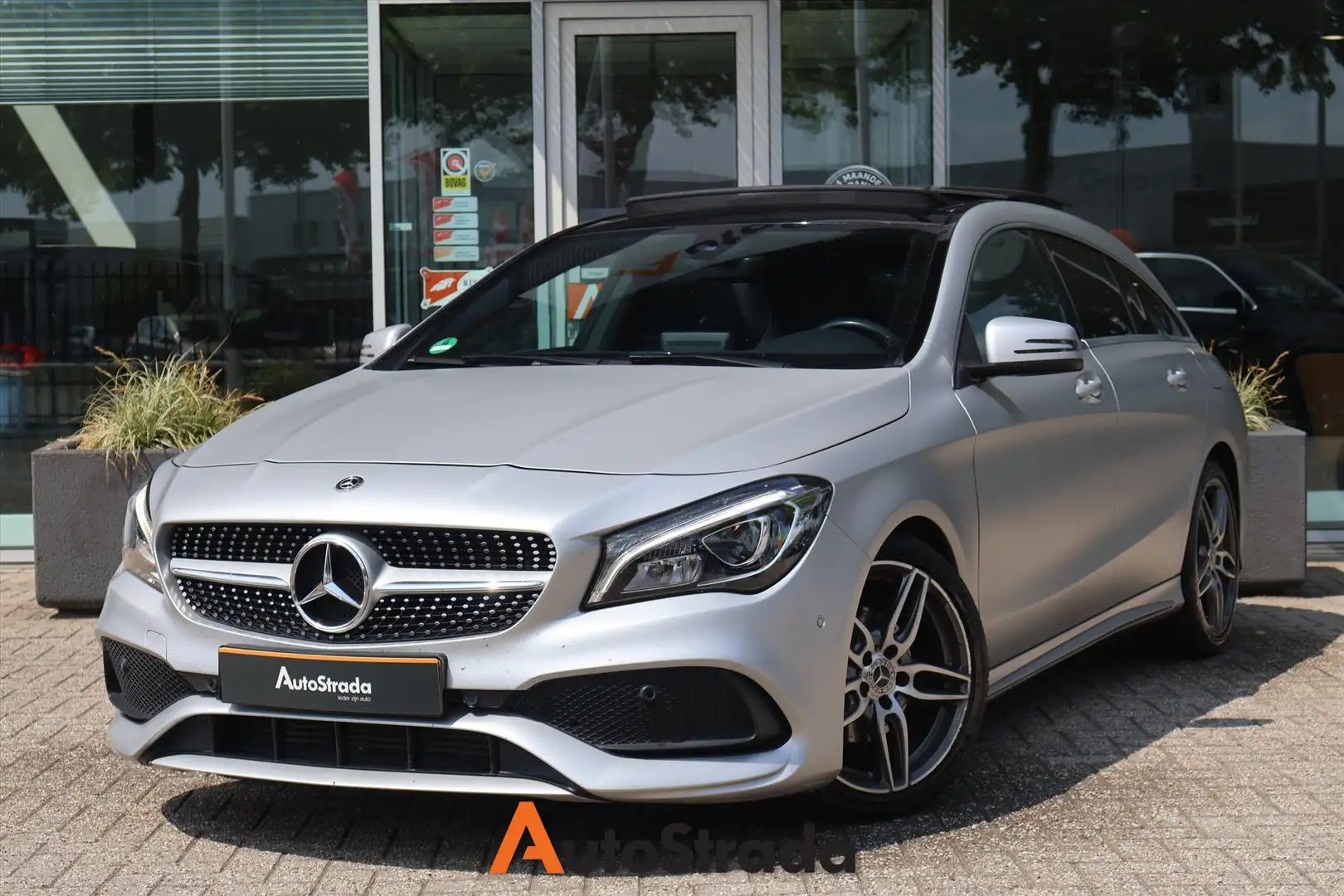 Mercedes-Benz CLA 180 Shooting Brake AMG-Line 122pk | Camera | Keyless G Grijs - 1