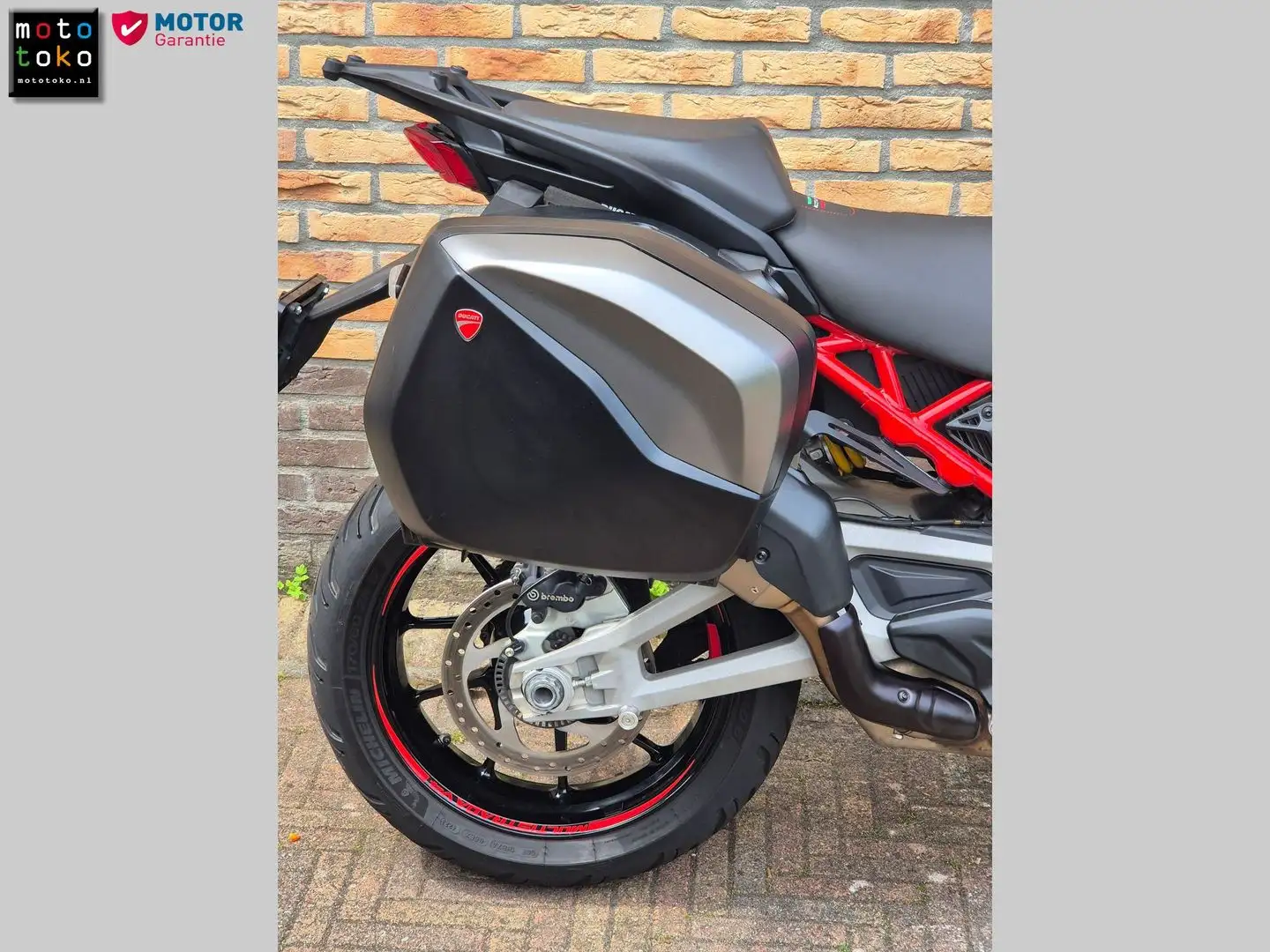 Ducati Multistrada V4 S Rood - 2
