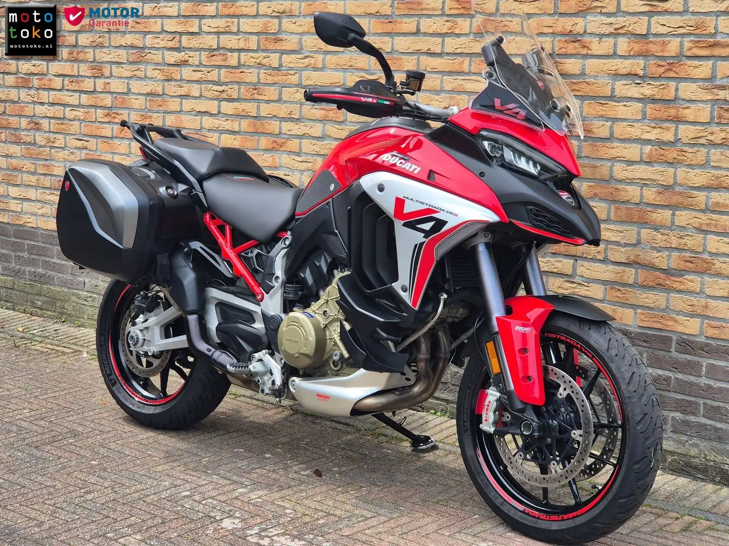Ducati Multistrada V4 S Rood - 1