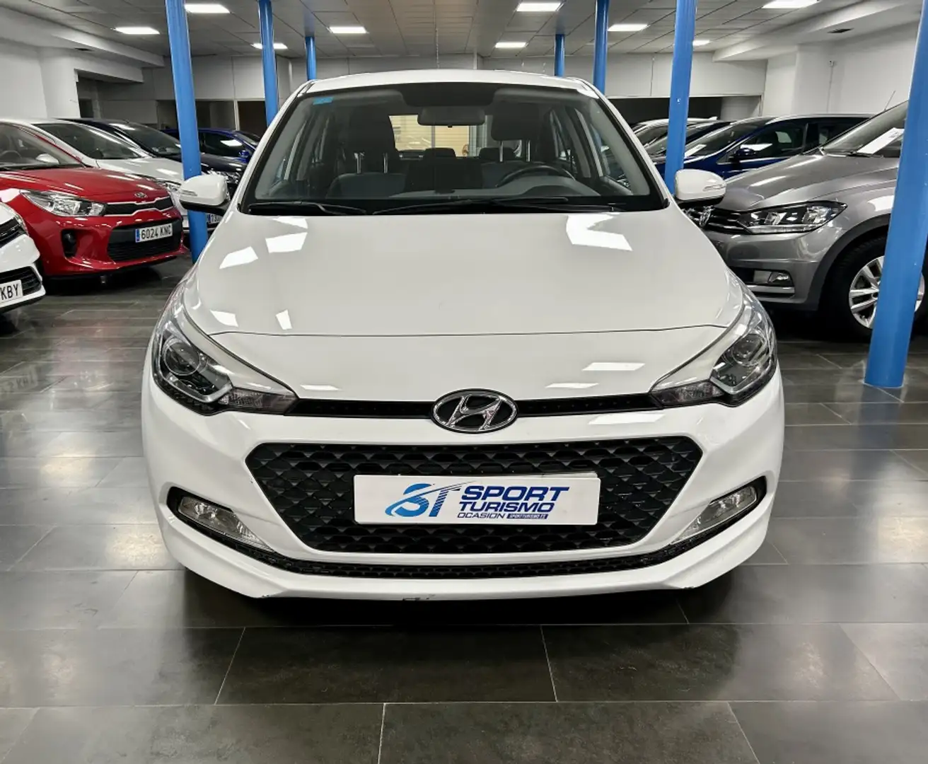 Hyundai i20 1.1CRDI Klass Blanc - 2