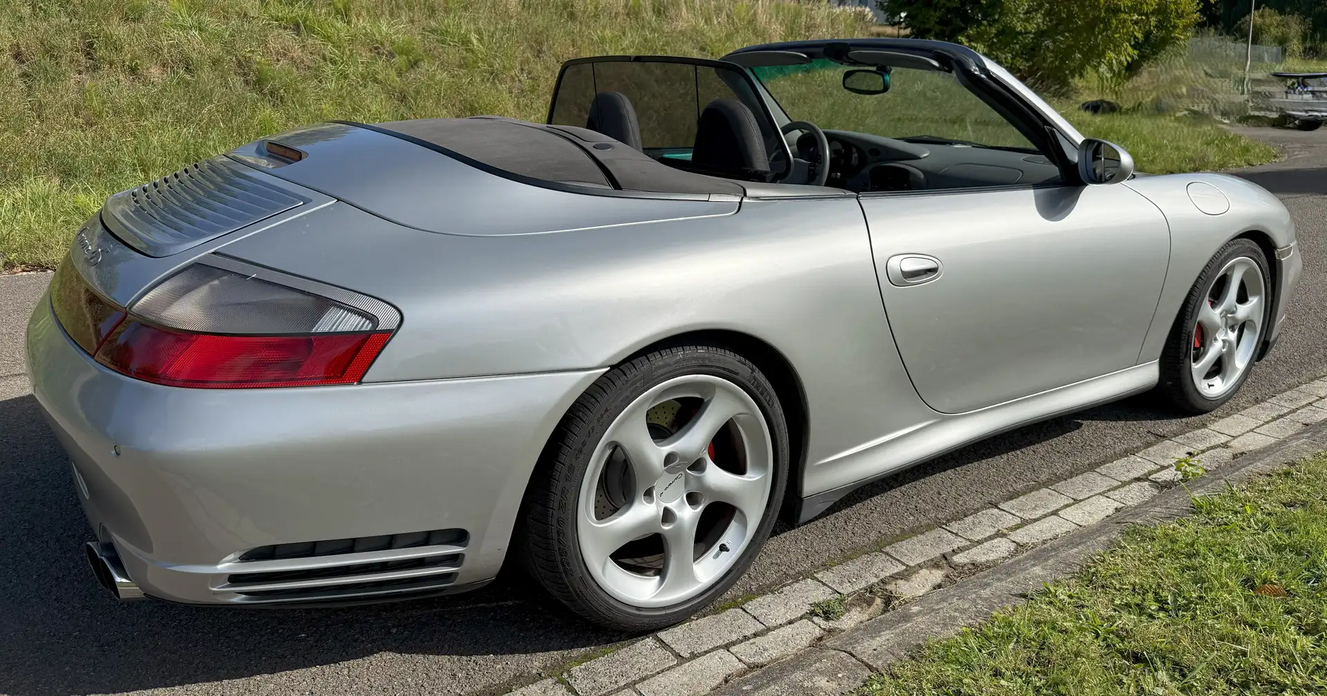 Porsche 996 Carrera 4S Zilver - 2