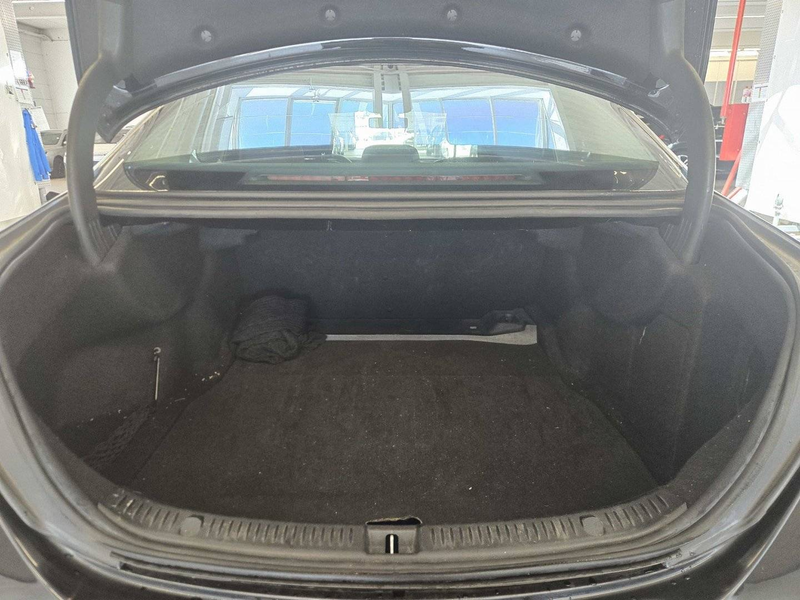 Mercedes-Benz E 200 9G-TRONIC 1.Hand "MOTOR TOP" — photo 15