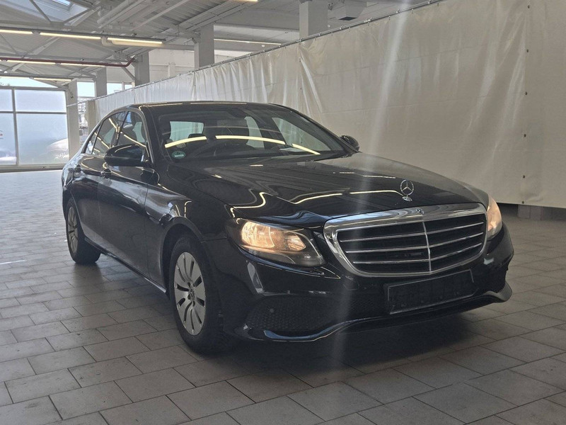 Mercedes-Benz E 200 9G-TRONIC 1.Hand "MOTOR TOP" — photo 2