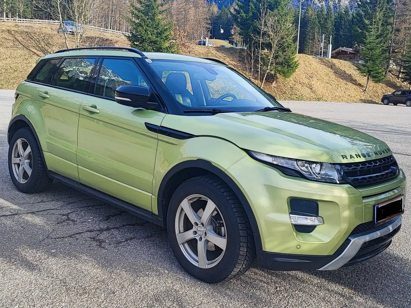 Land Rover Range Rover Evoque Range Rover Evoque Dynamic 2,2 TD4 Dynamic Grün - 2