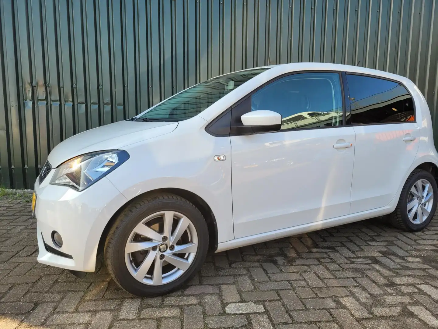 SEAT Mii 1.0 Sport NL AUTO NAVI Wit - 2