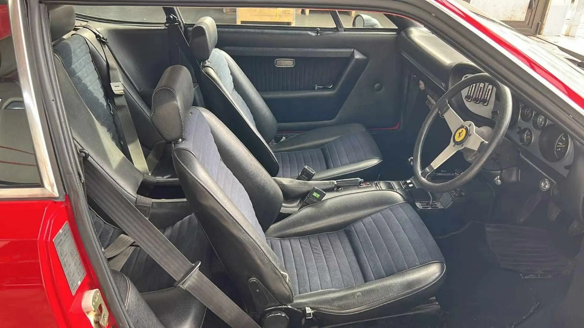 Ferrari Dino GT4 dino 308 GT/4 2.9 - 2