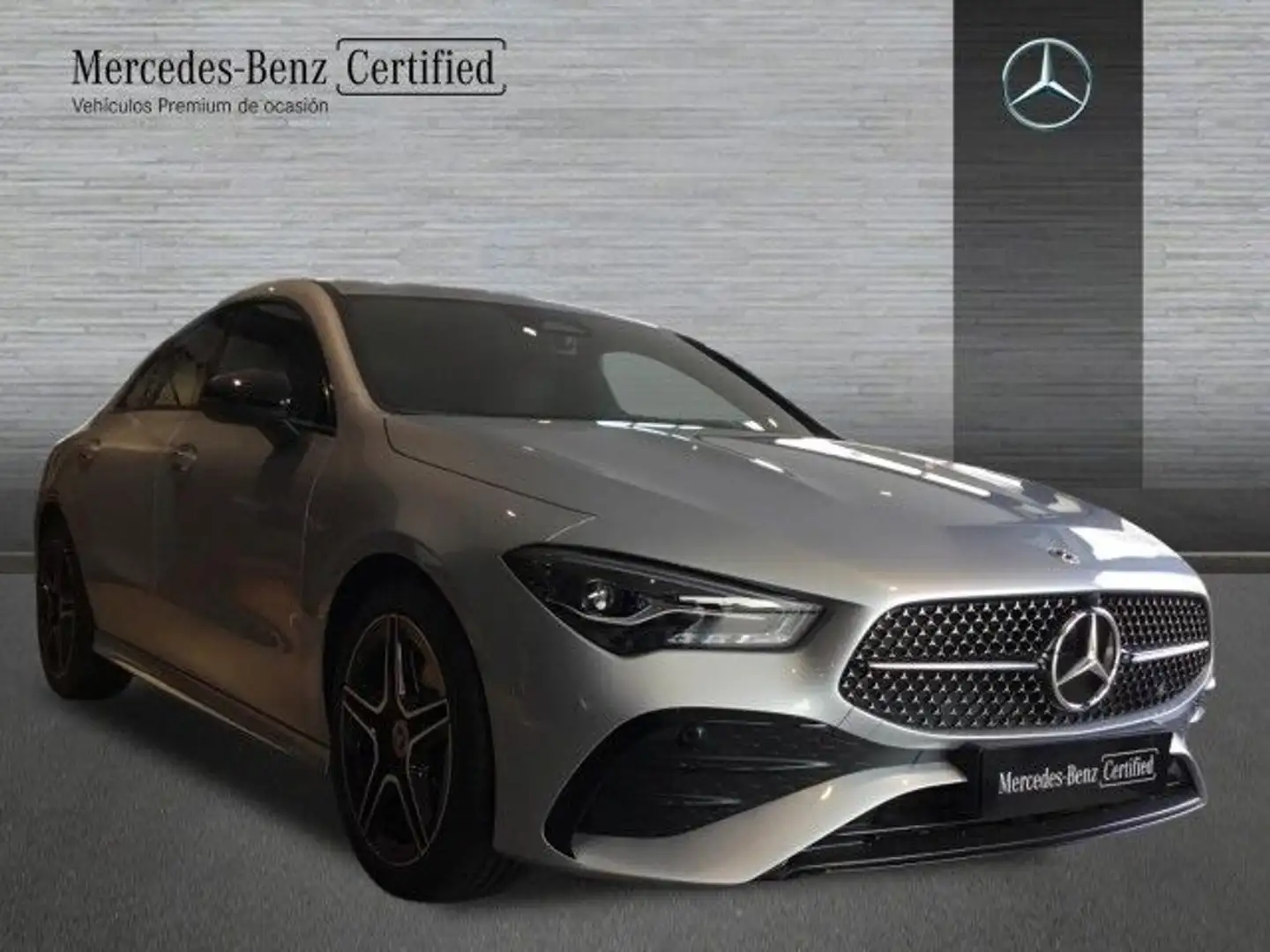 Mercedes-Benz CLA 200 7G-DCT Срібний - 2