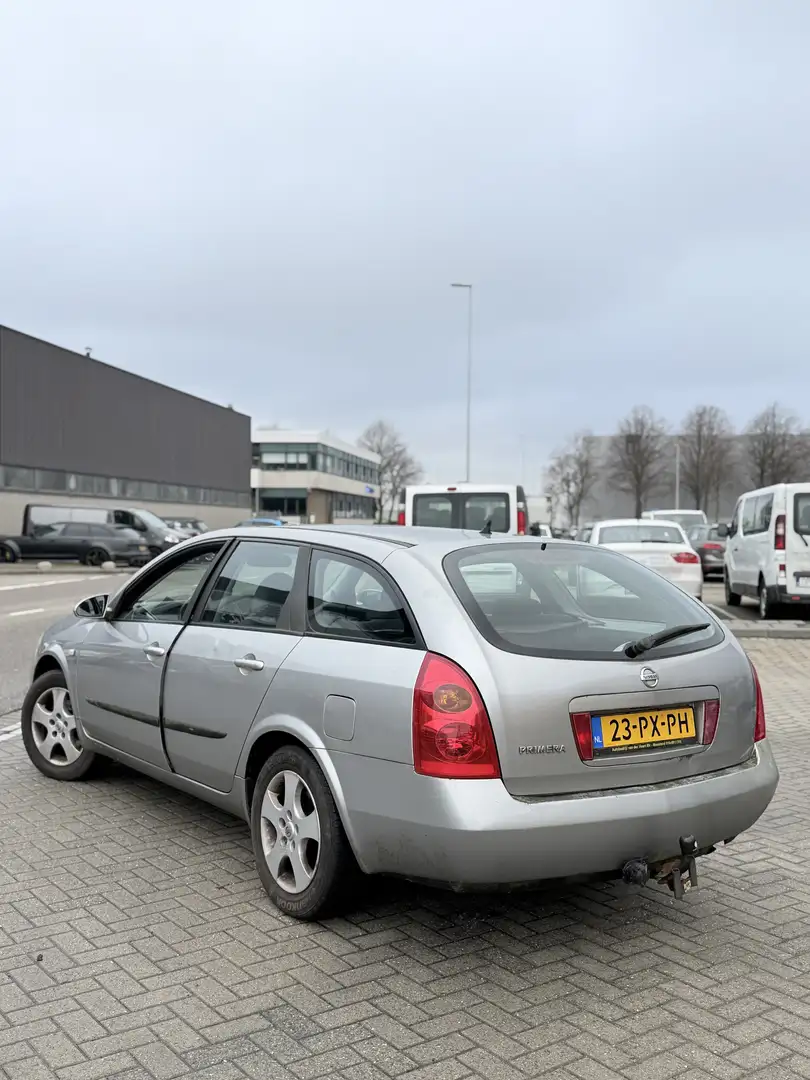 Nissan Primera 1.8 Visia Gris - 2