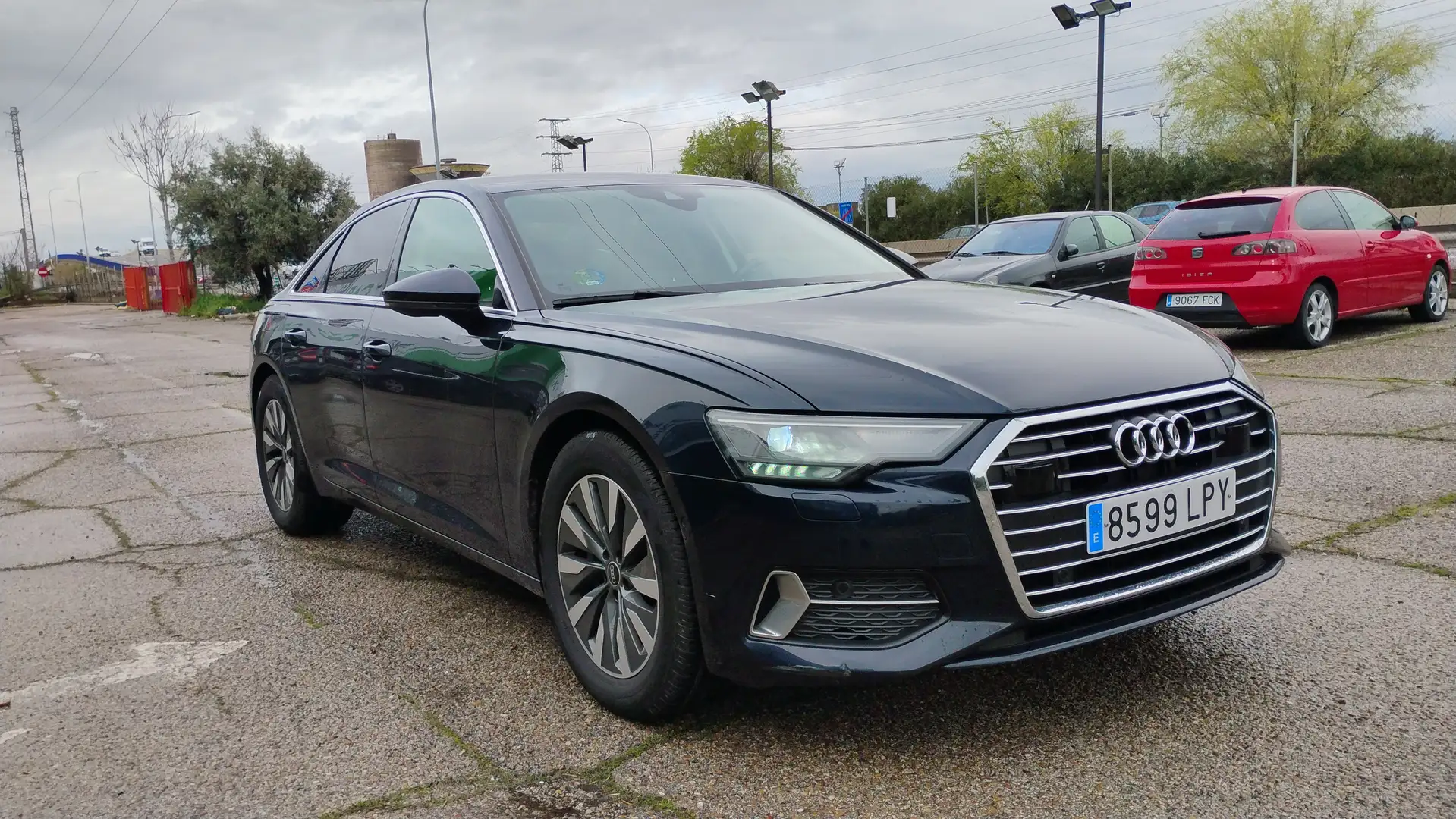 Audi A6 Avant 40 TDI S tronic Bleu - 2