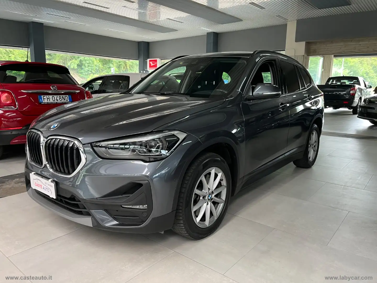 BMW X1 xDrive20d Business Advantage AUTOMATICA Grijs - 1