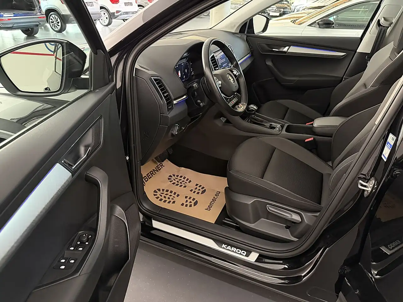 Skoda Karoq 2,0TDI DSG *LED*NAVI*AHK*ACC*Sitzheizung vo/hi*..., миниатюра 11