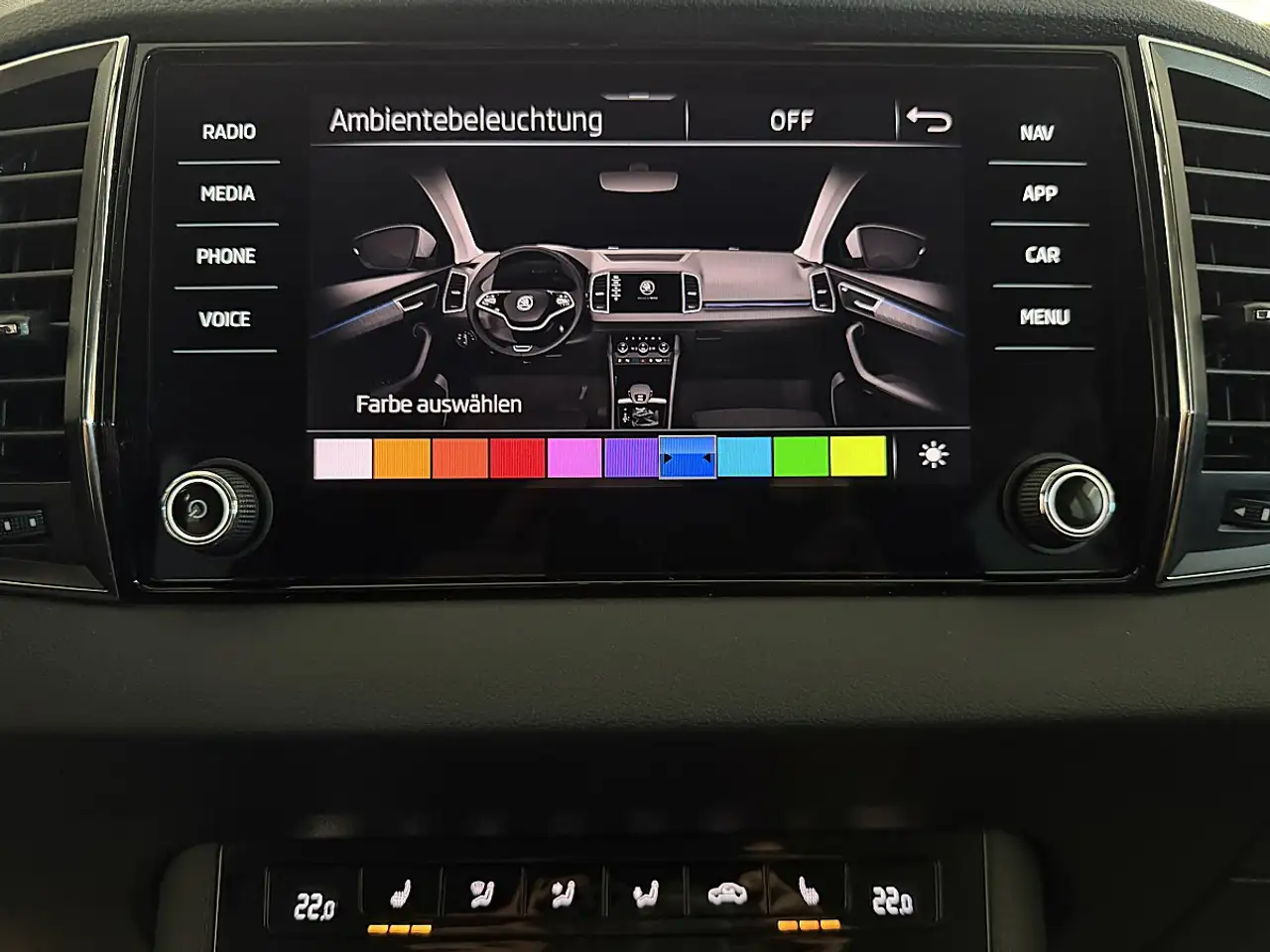 Skoda Karoq 2,0TDI DSG *LED*NAVI*AHK*ACC*Sitzheizung vo/hi*..., миниатюра 25