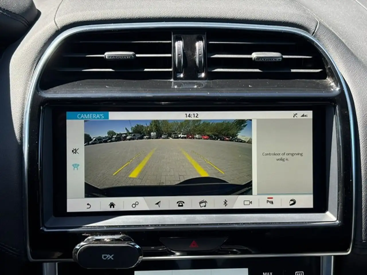 Jaguar Xe 2.0 T P250 R-Dynamic Black, миниатюра 25