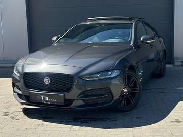 XE 2.0 T P250 R-Dynamic Black