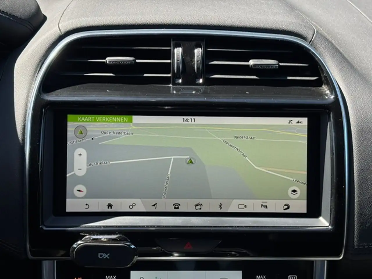 Jaguar Xe 2.0 T P250 R-Dynamic Black, миниатюра 24