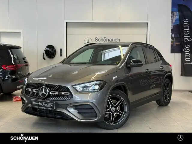 Mercedes-Benz GLA 220