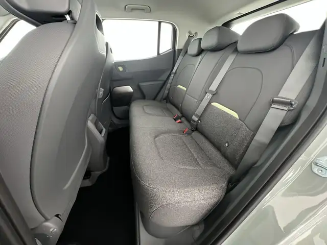 Kia Unknown Model view 8