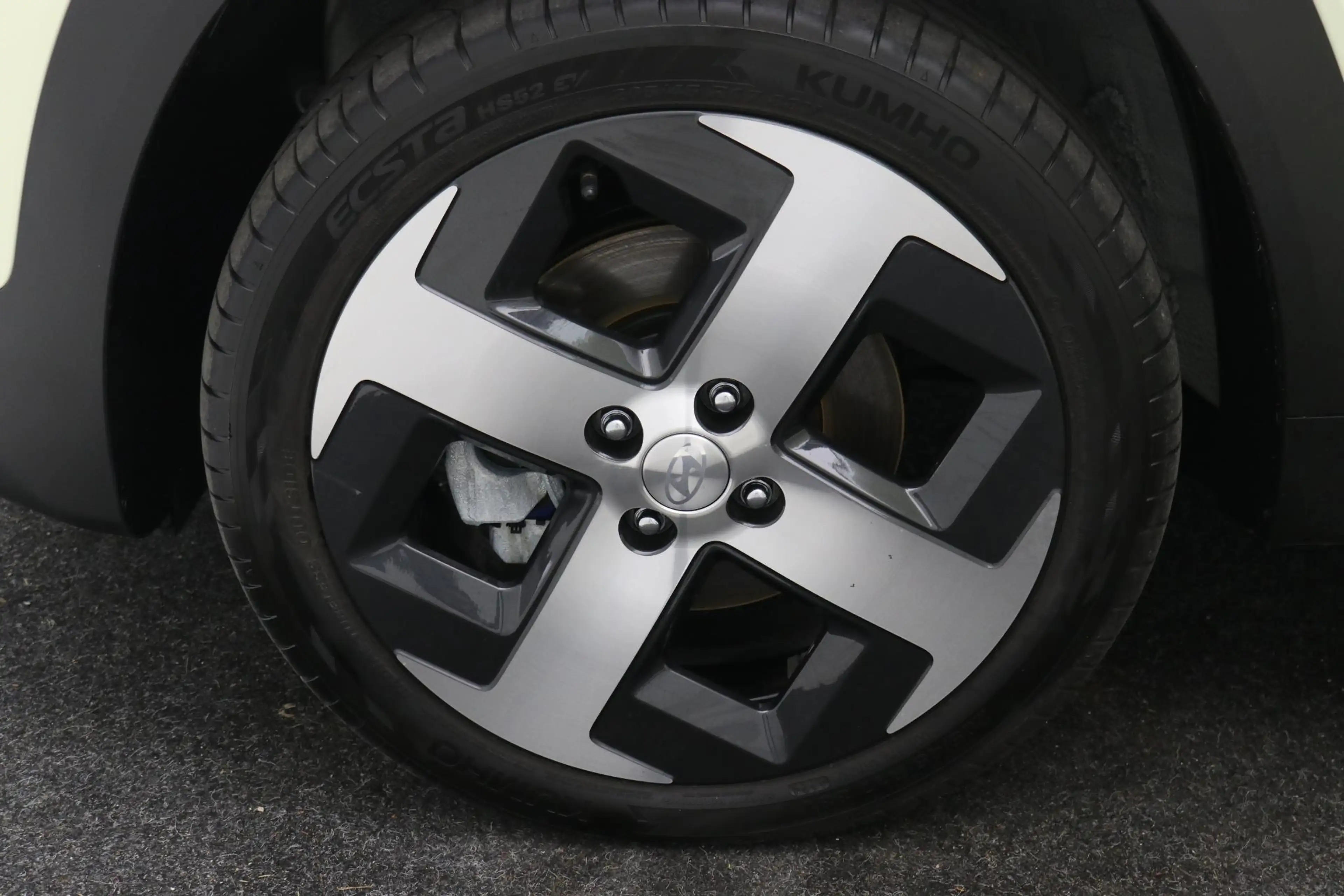 Hyundai Inster Evolve 49 kWh / Navigatie / Adaptieve Cruise Contr — photo 5