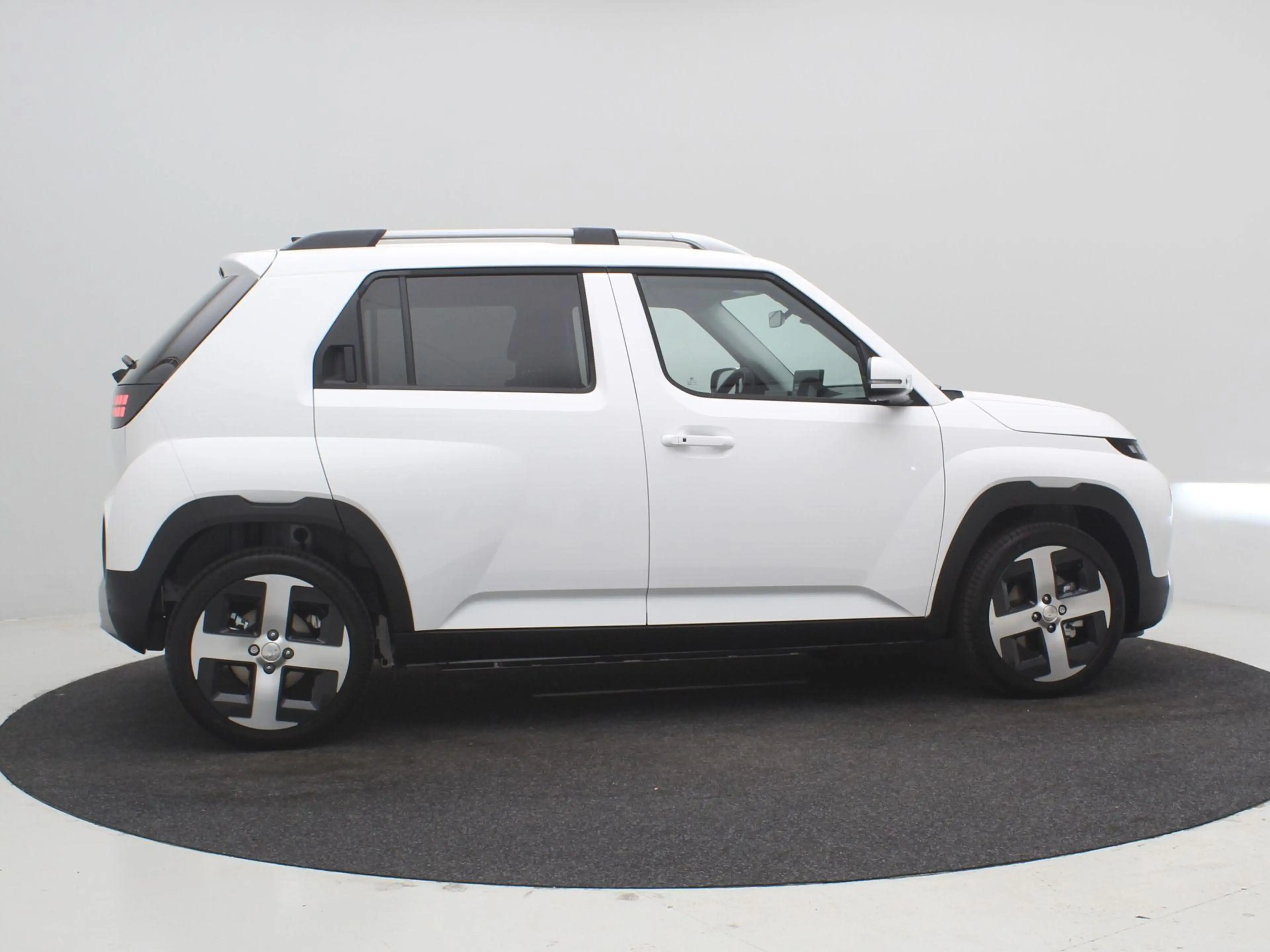 Hyundai Inster Evolve 49 kWh / Navigatie / Adaptieve Cruise Contr — photo 16