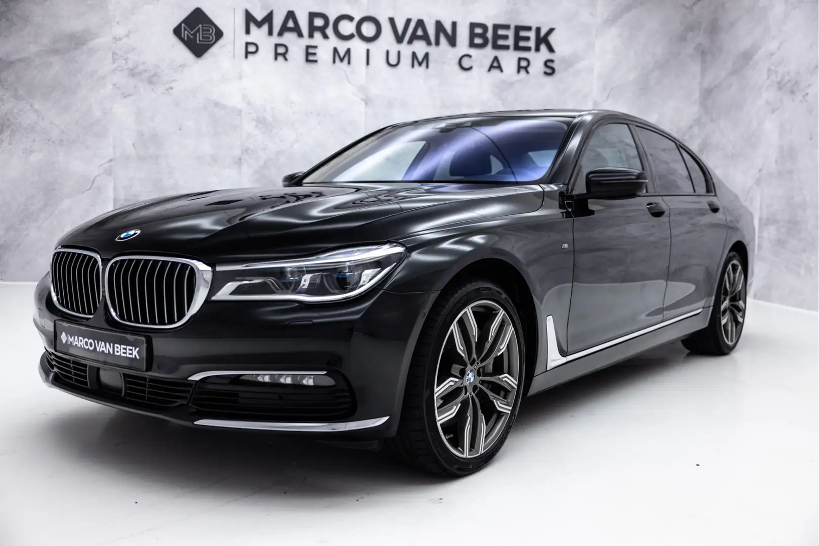 BMW 750 7-serie 750i xDrive High Executive | M-Sport | Sch Чорний - 1