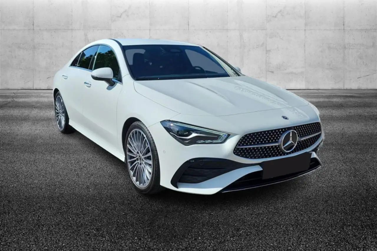 Mercedes-Benz CLA 200