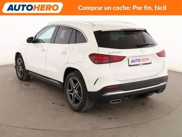 Mercedes-Benz Gla view 4