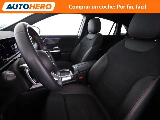 Mercedes-Benz Gla view 11