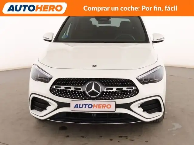 Mercedes-Benz Gla view 9