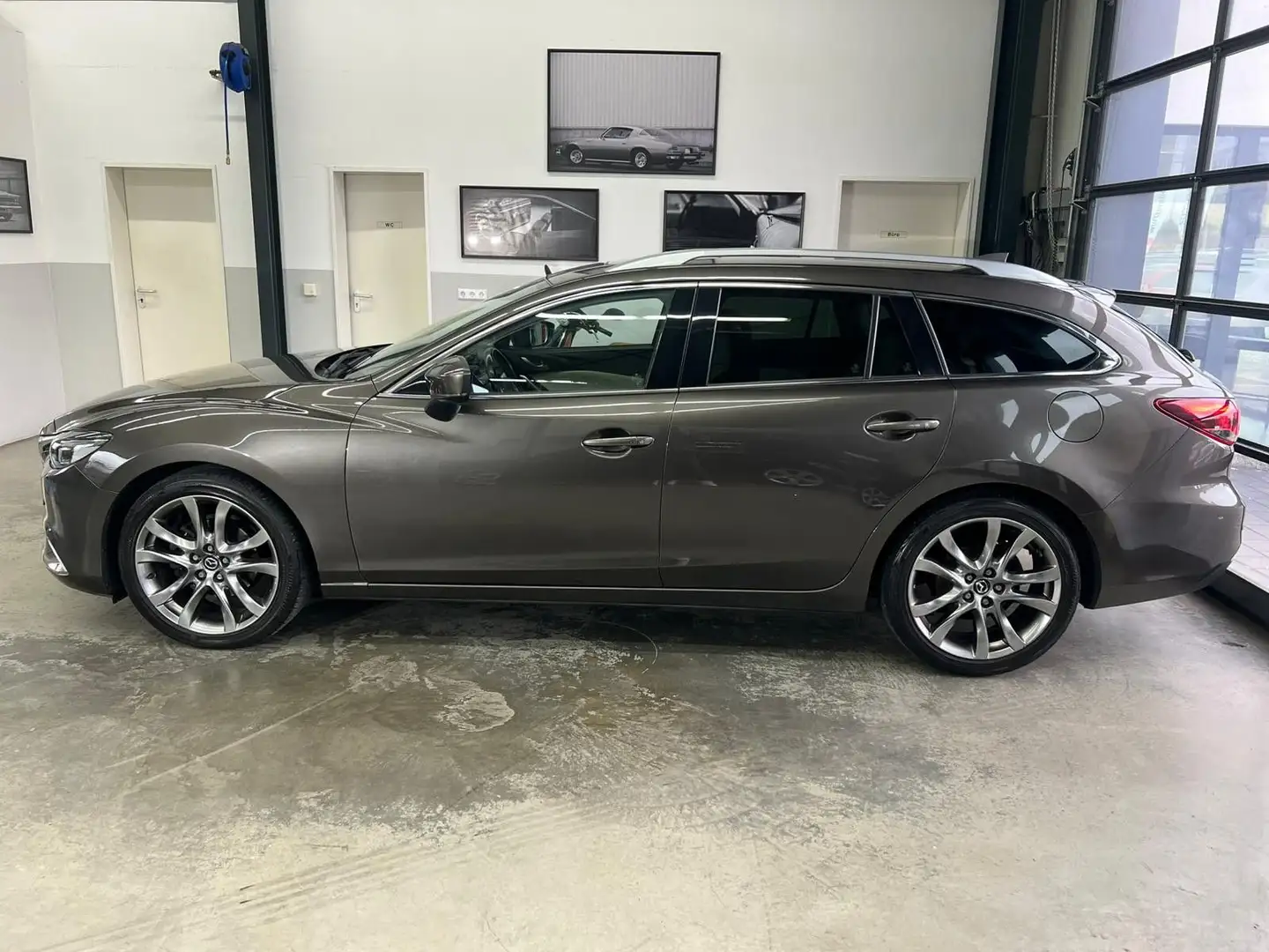 Mazda 6 Kombi Sports-Line AWD+STHZ+AHK+Navi+Matrix+GSD Grau - 2