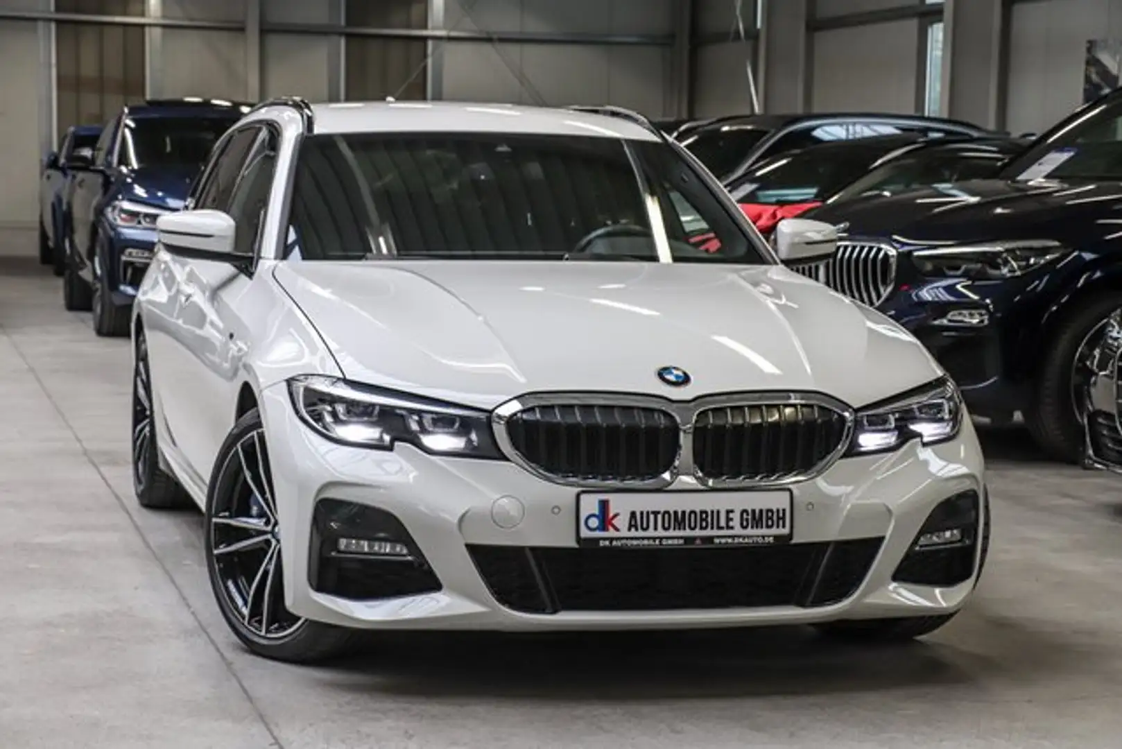 BMW 330 d xDrive Touring Sport-Aut.///M SPORT/HARMAN/ Blanc - 2