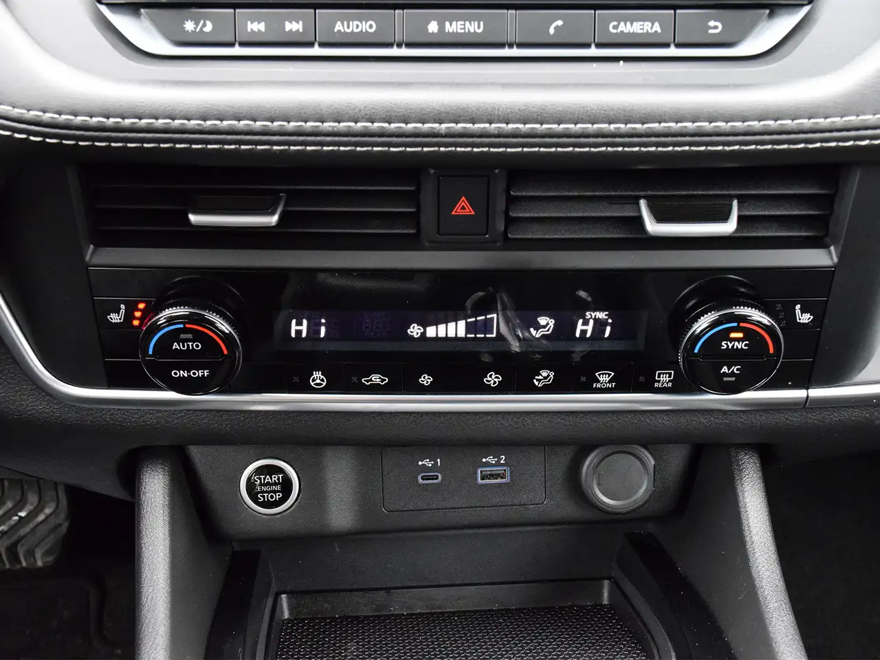 Nissan Rogue photo Nissan Rogue