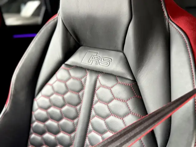 Audi RS Q3 view 13