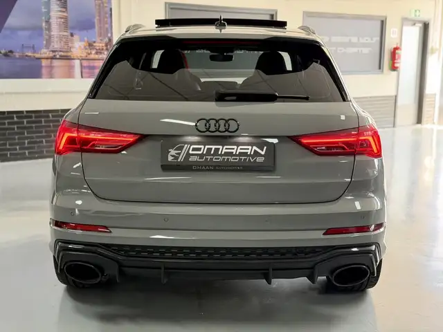 Audi RS Q3 view 7