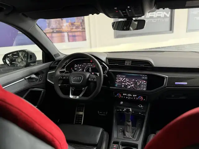 Audi RS Q3 view 11