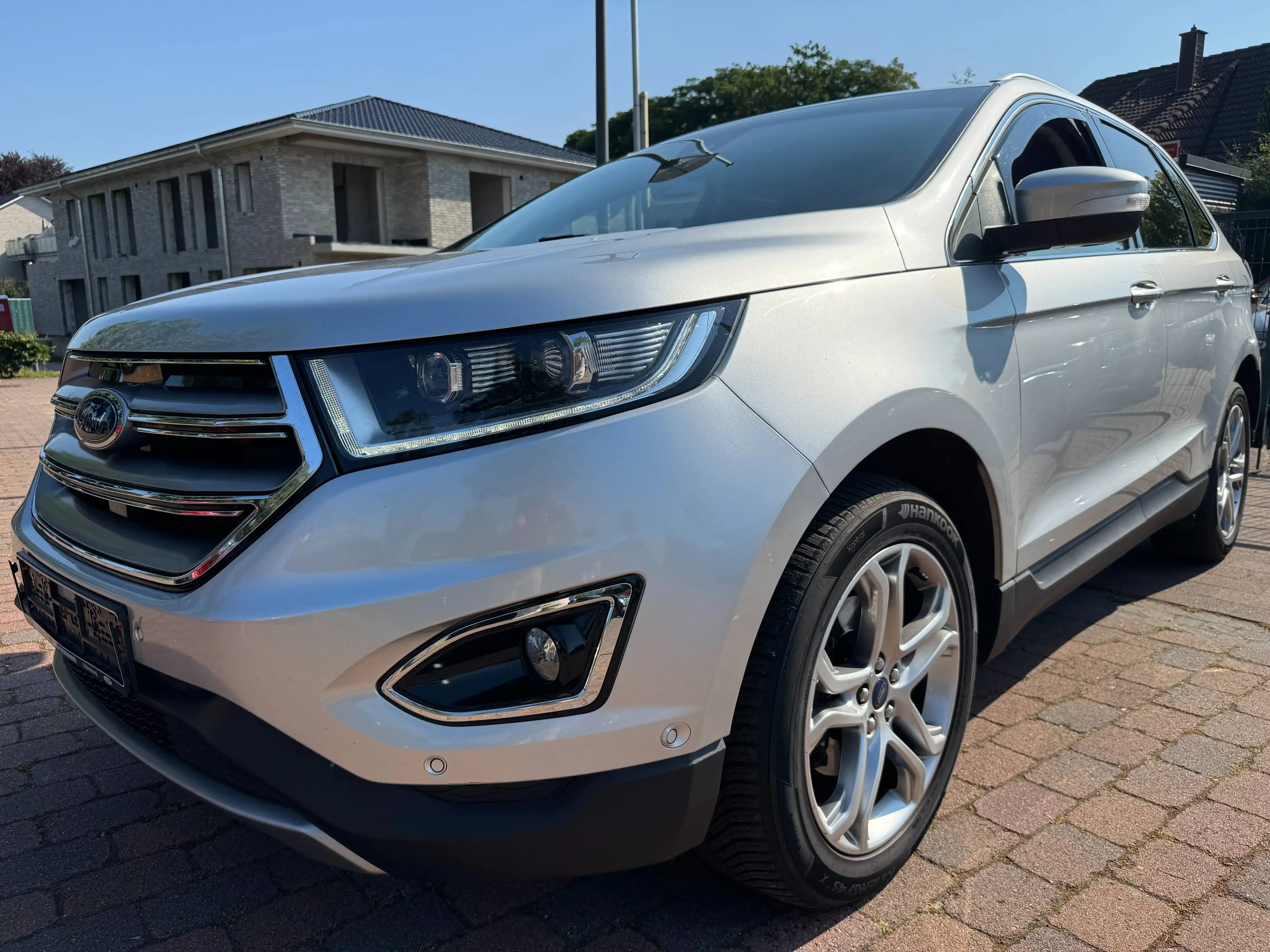 Ford Edge Titanium 4x4-Automatik-Leder AHK-NAV ACC-SHZ-LED