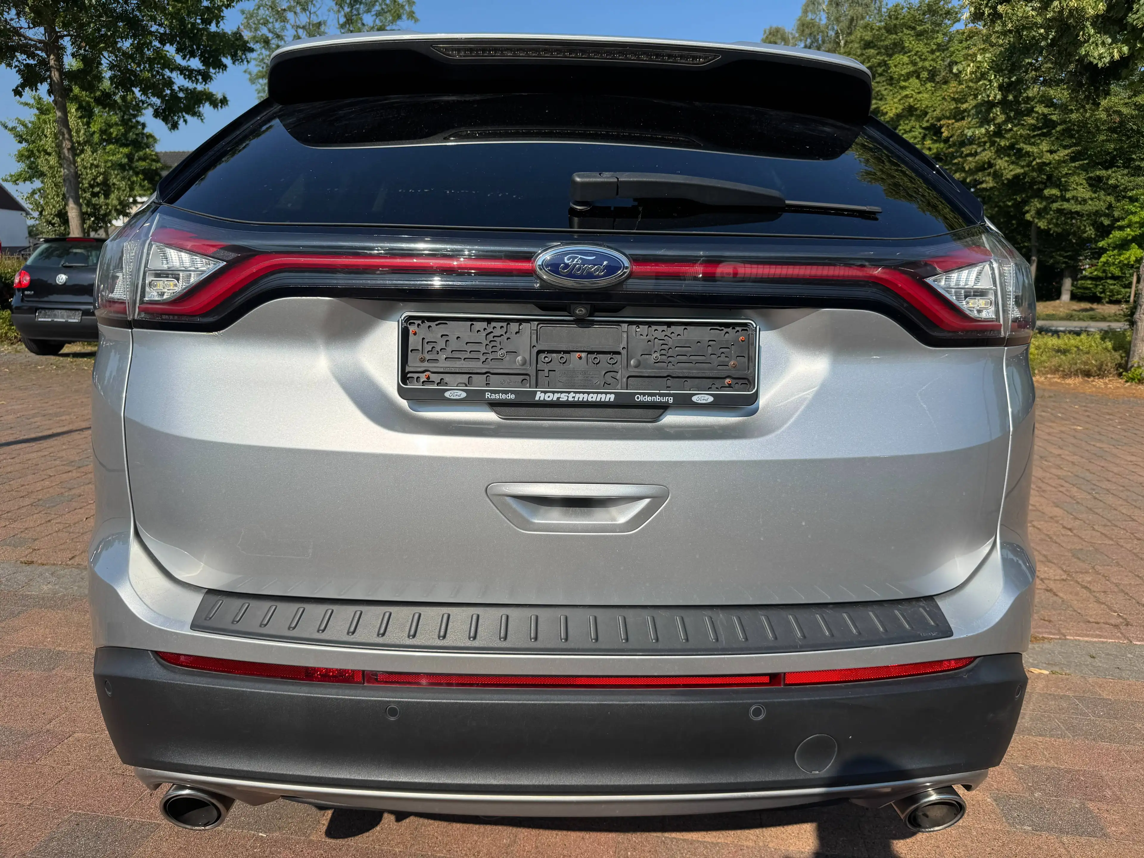 Ford Edge Titanium 4x4-Automatik-Leder AHK-NAV ACC-SHZ-LED — photo 4