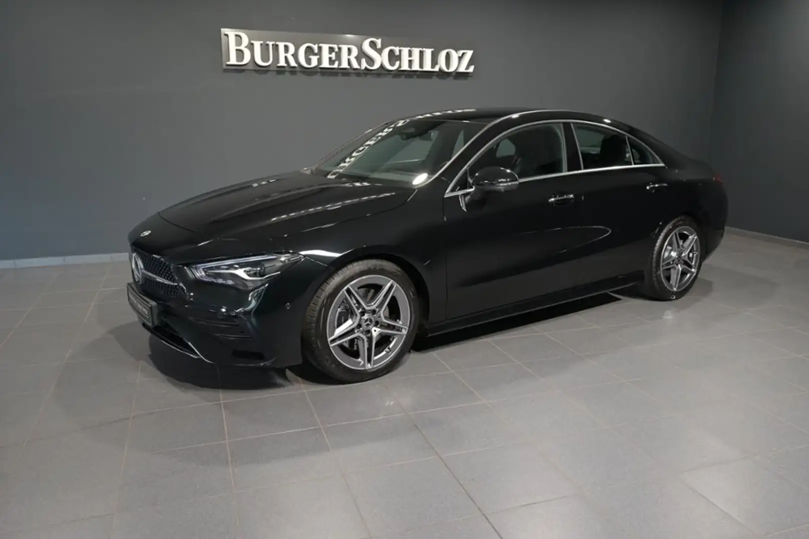 Mercedes-Benz CLA 200 Coupé AMG/360'/LED/TOTW/DISTRO/KEYLESS Schwarz - 1