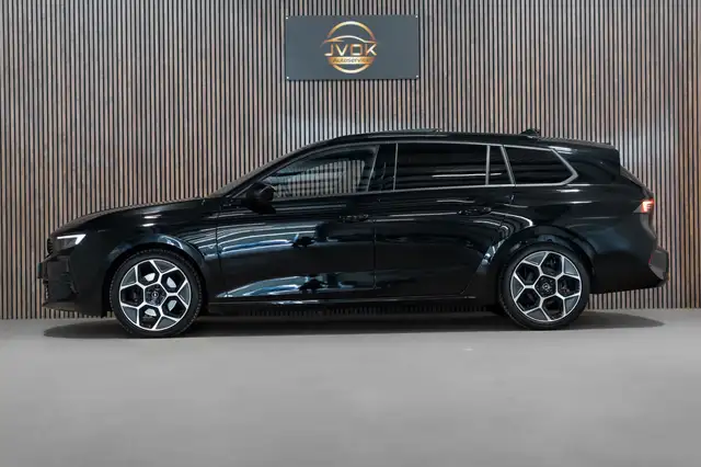 Opel Astra view 6