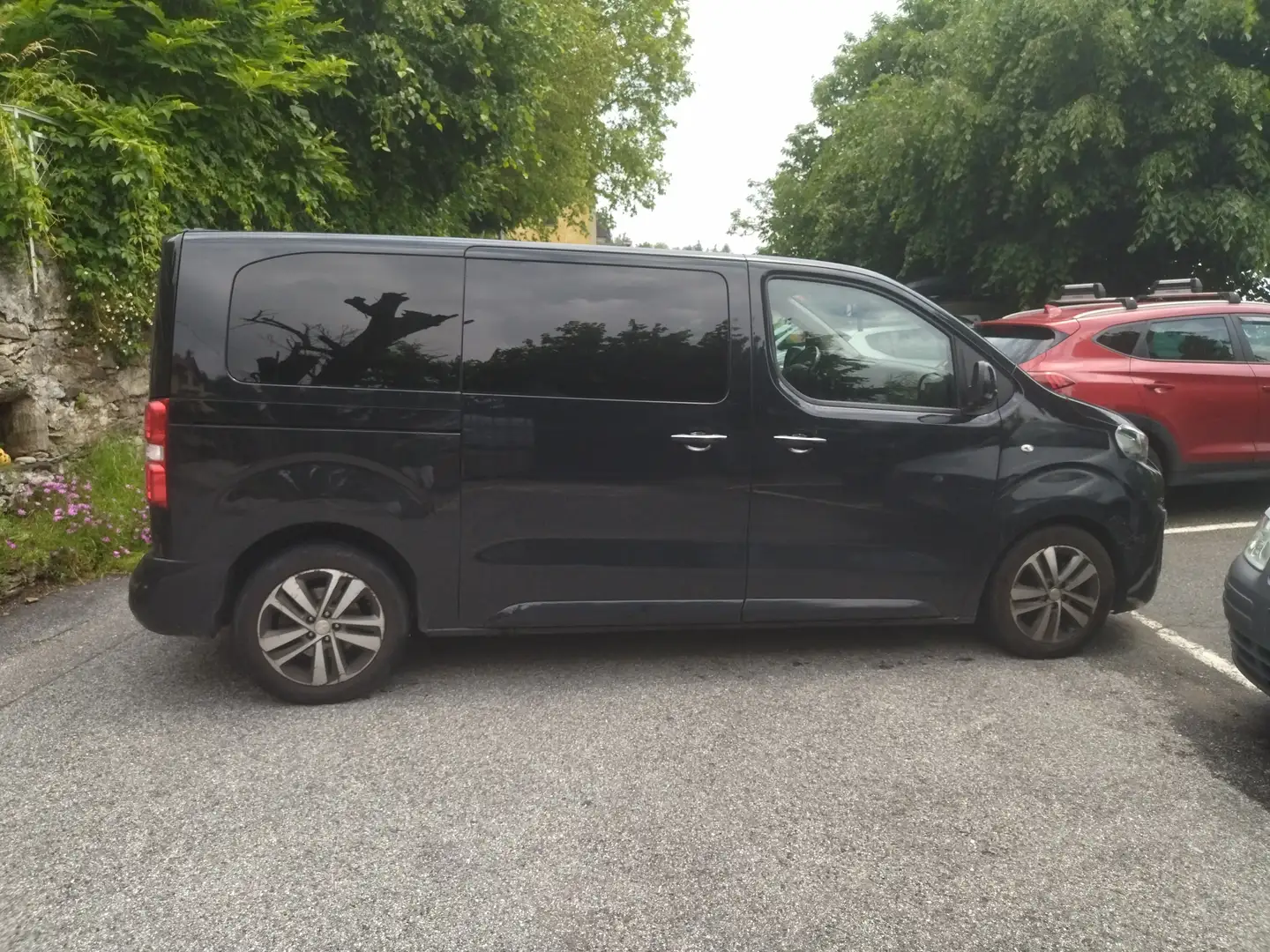 Peugeot Traveller Allure Nero - 2