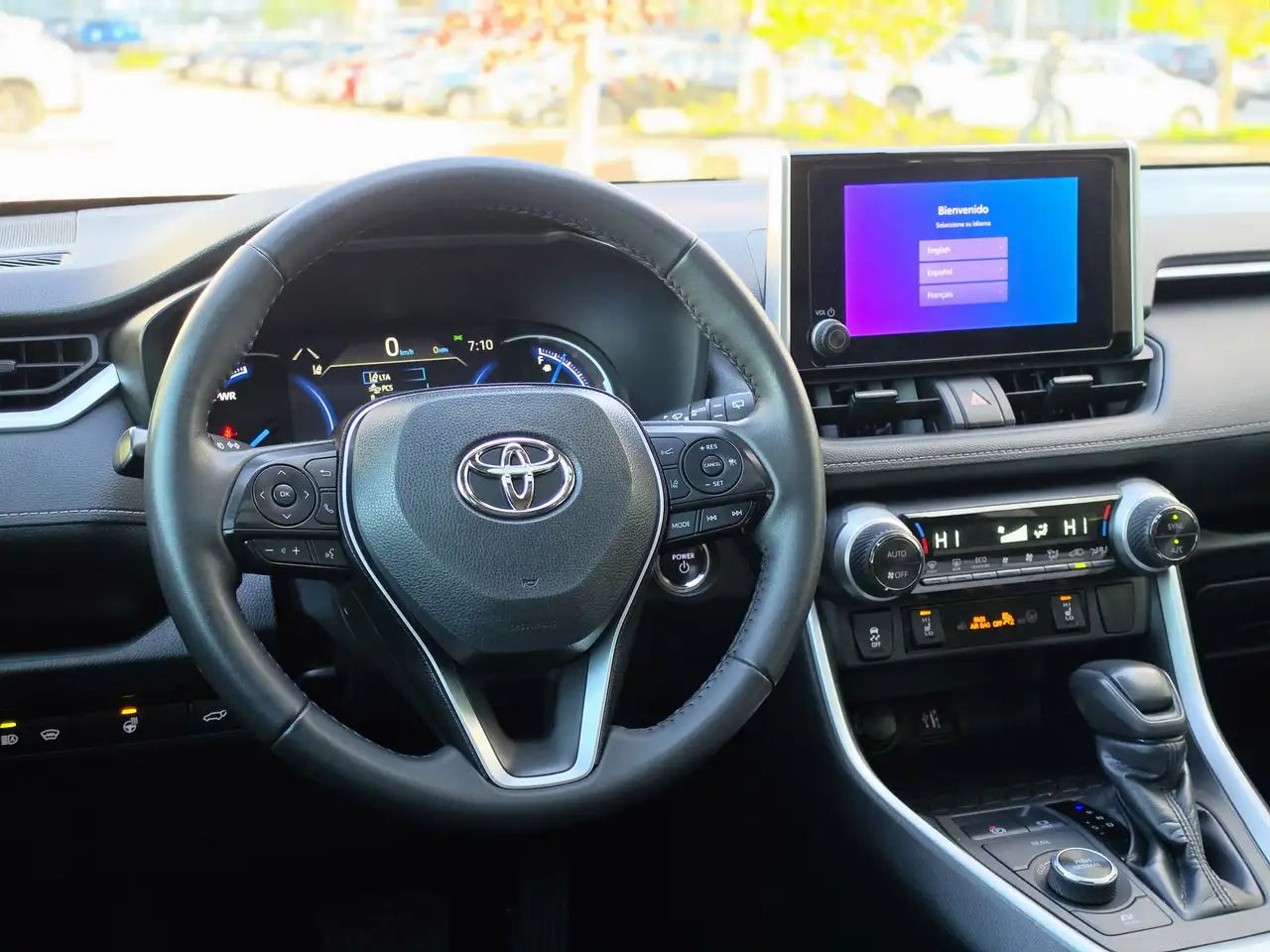 Toyota RAV 4 снимка Toyota RAV 4