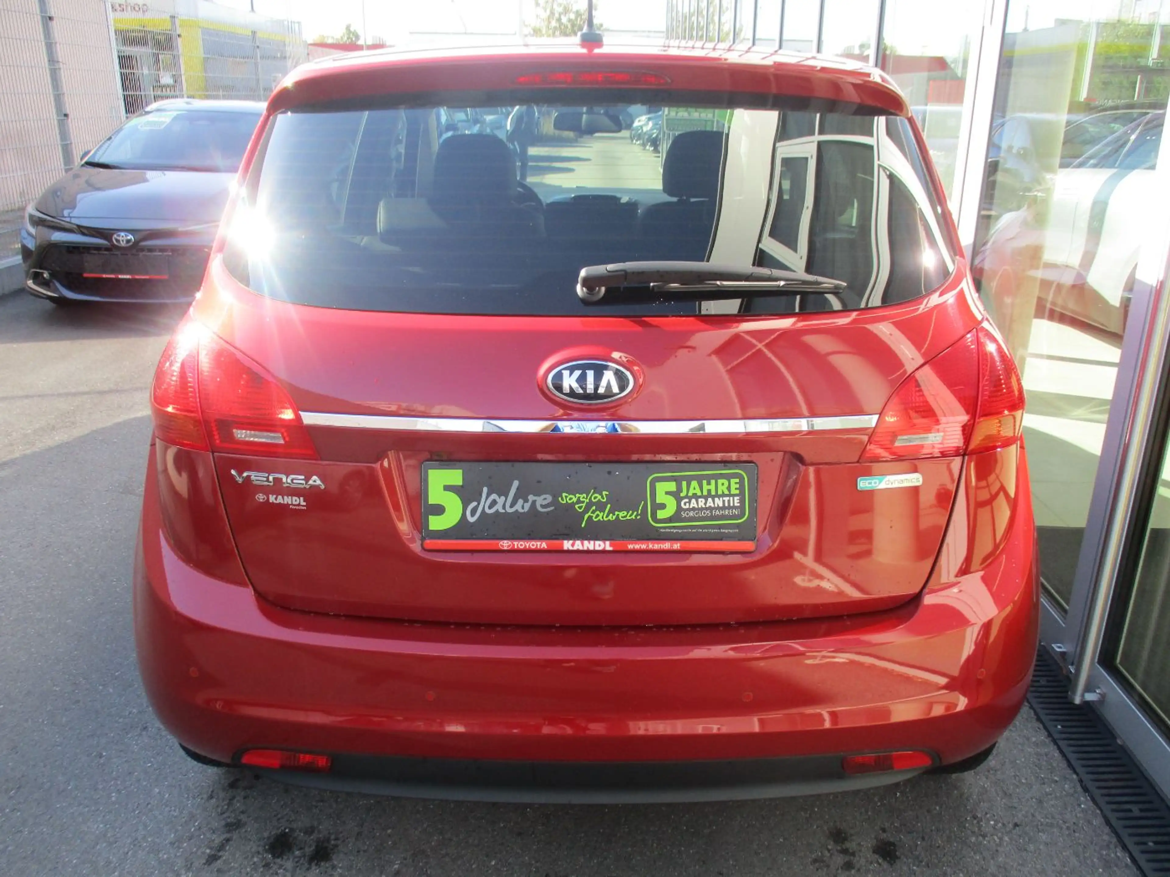 Kia Venga 1.4 ISG Gold Navi+SHZ+Kam.+KeyLess+KlimaA — photo 6