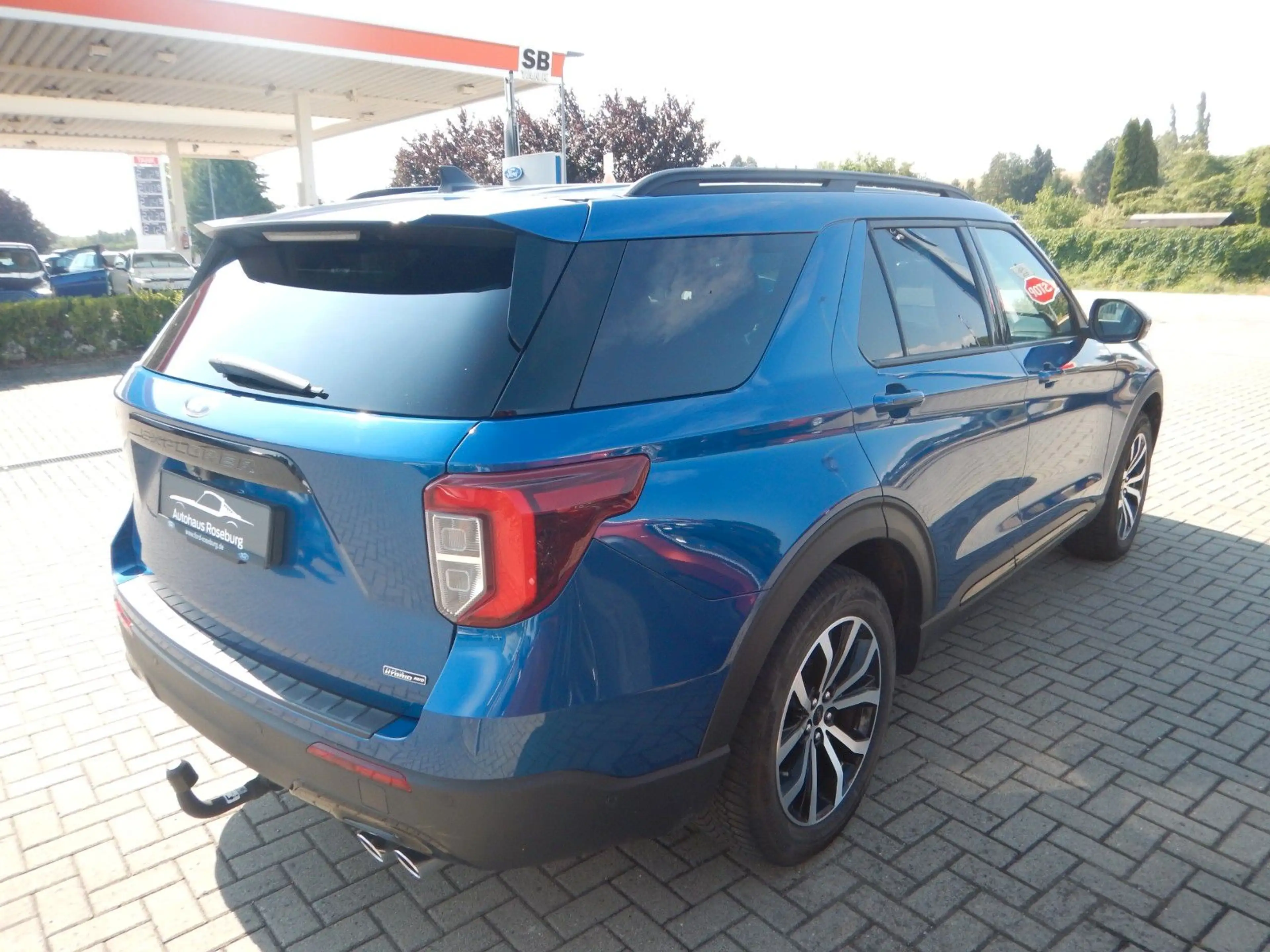 Ford Explorer ST-Line Plug-in-Hybrid 4x4 AHK PanoDach — photo 5