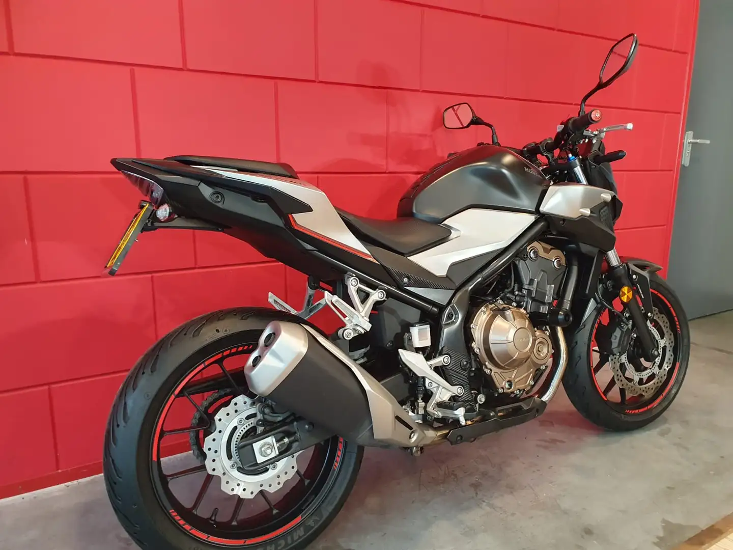 Honda CB 500 F ABS Zwart - 2
