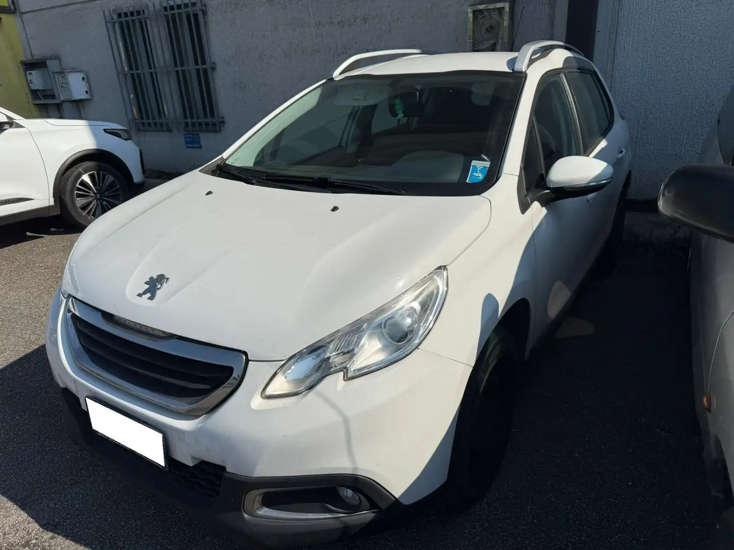 Peugeot 2008 1.2 PureTech 82 CV Active *VENDITA RISERVATA AD O Bianco - 1