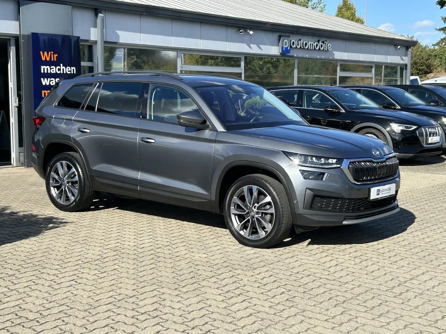 Skoda Kodiaq 2.0 TDI DSG Tour*Traveller Plus*Matrix*VC Grau - 2